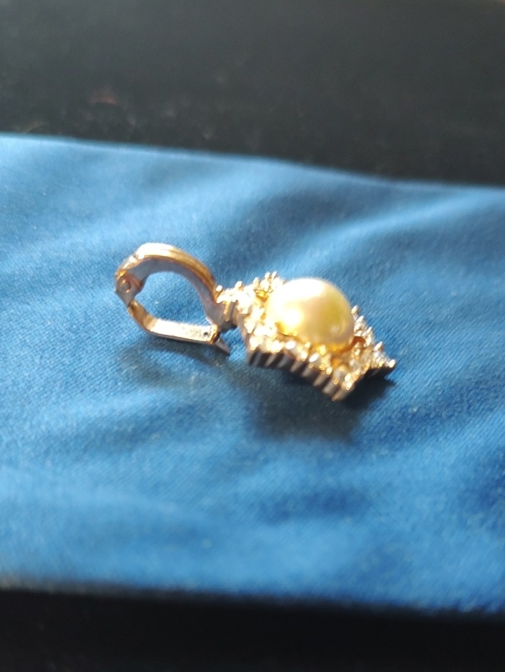 Enhancer Pendant - Picture 6 of 7